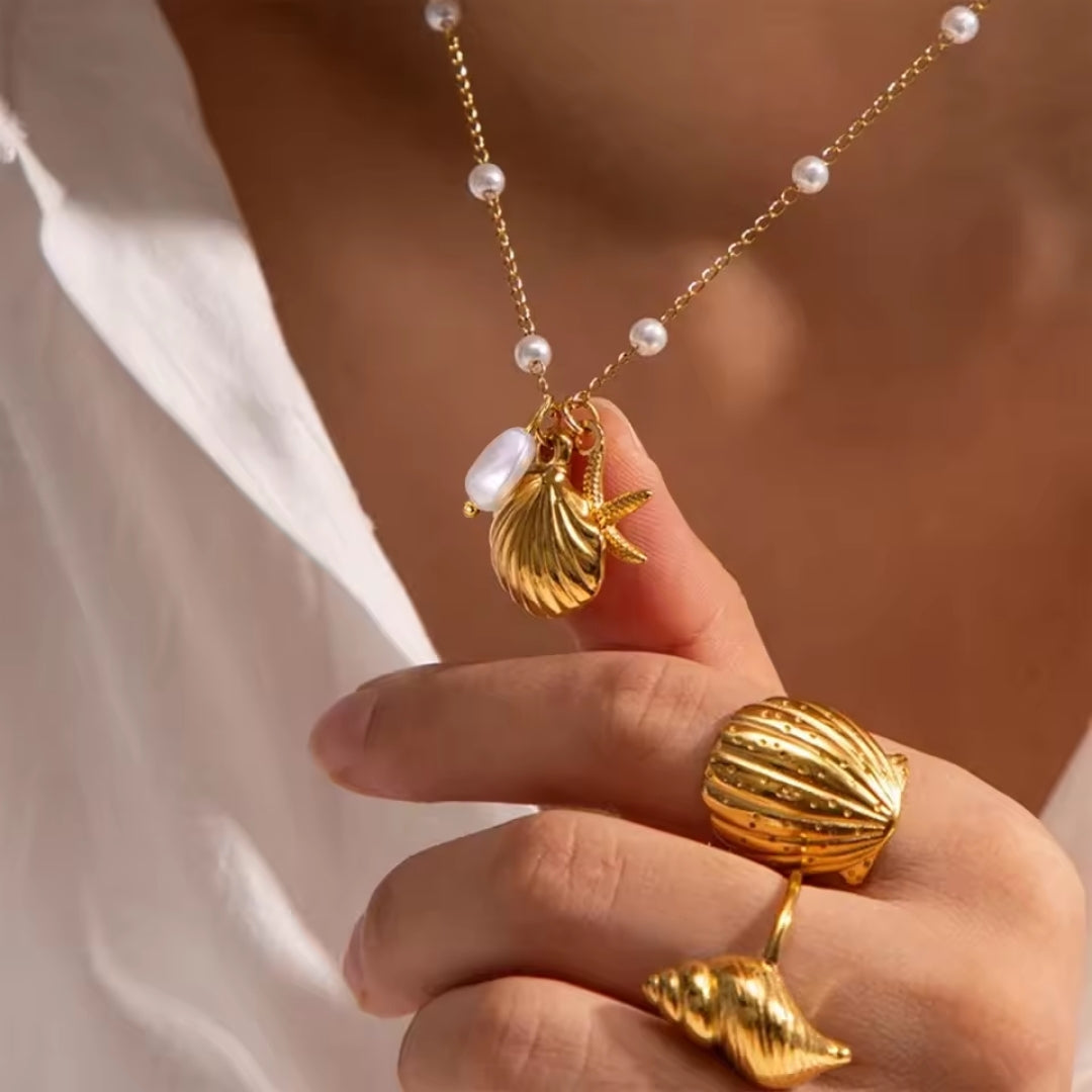 Shell Pearl Golden Necklace