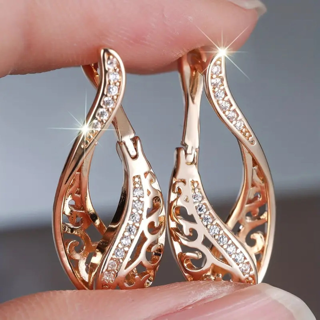 Hollow Curved Elegant Earrings
