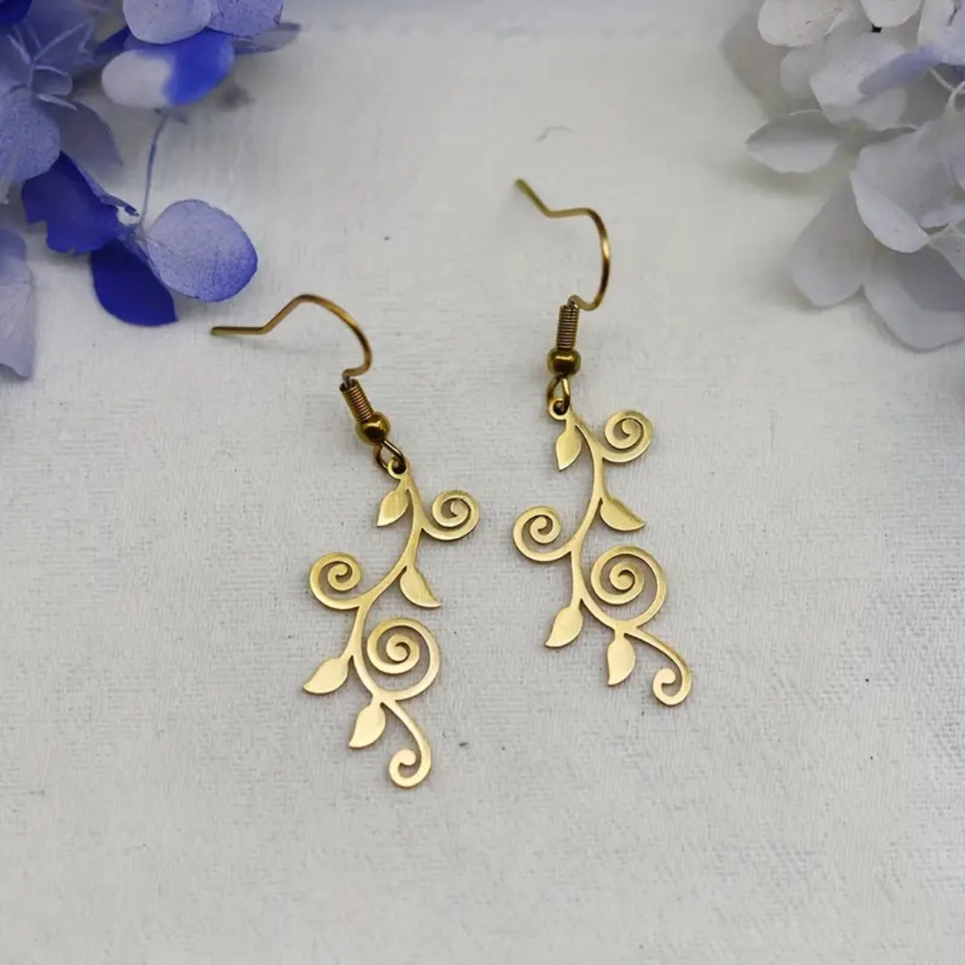 Dangle Golden Ivy Earrings