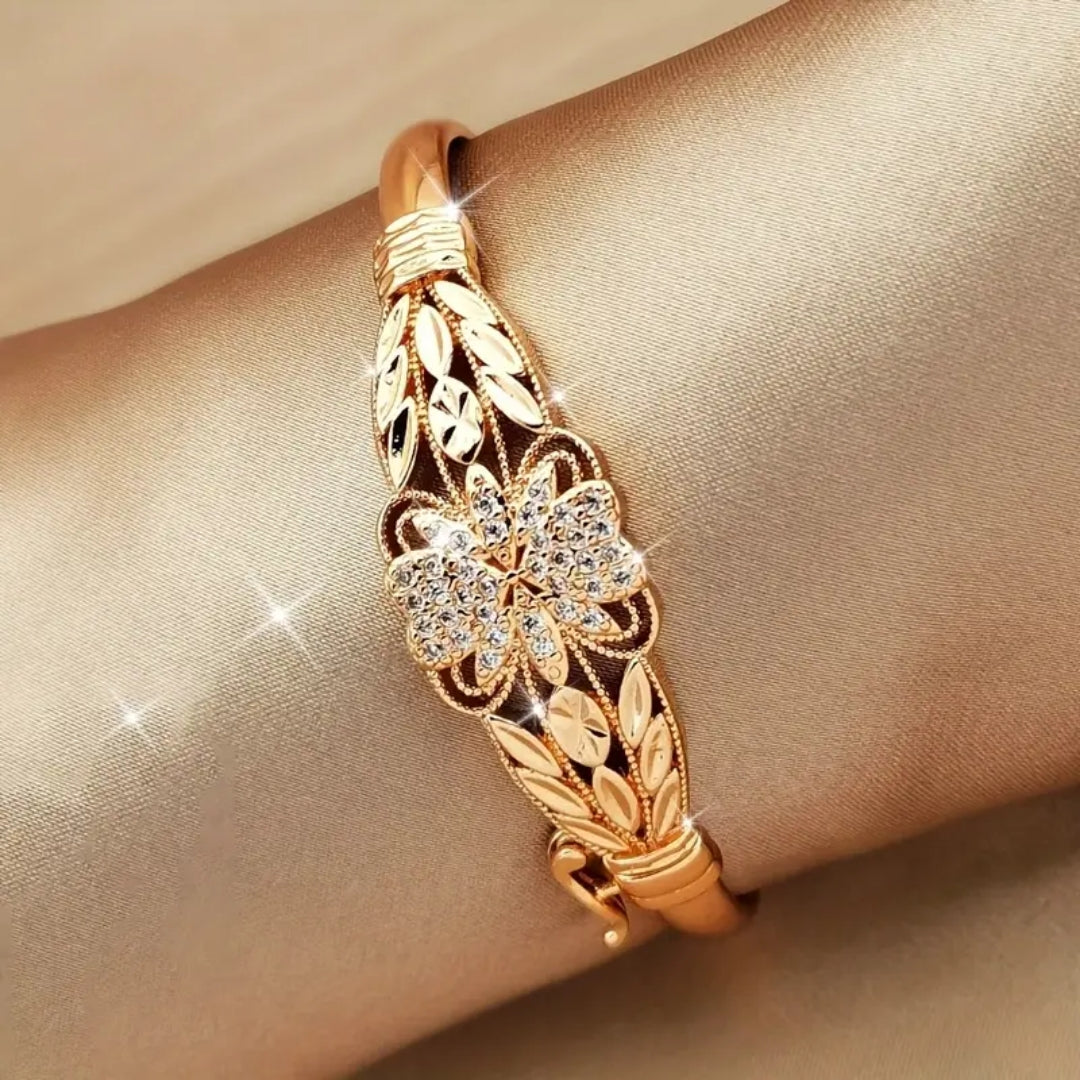 Zirconia Mandala Leaf Gold Ring