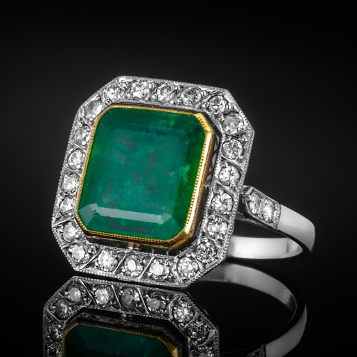 Green Inlaid Cubic Crystalline Ring