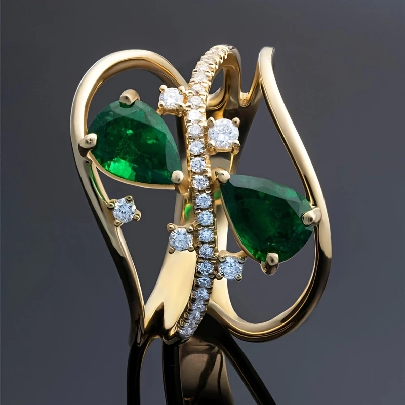 Green Crystal Drop Irregular Golden Ring