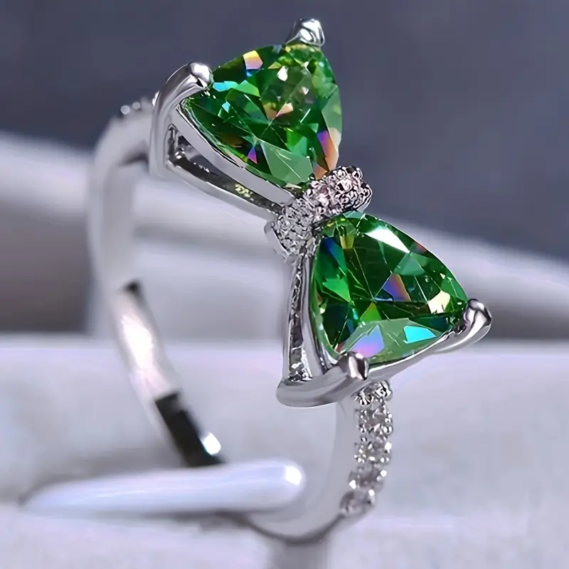 Green Crystal Tie Silver Ring