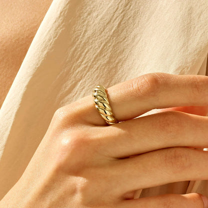 Croissant Ring | Gold 14k