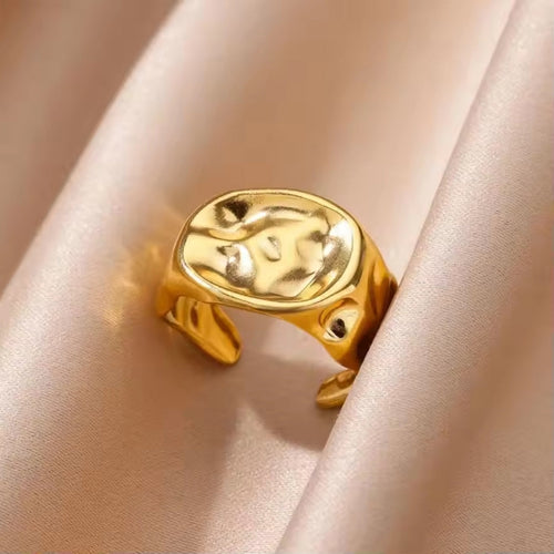 Adjustable Golden Forged Seal Ring
