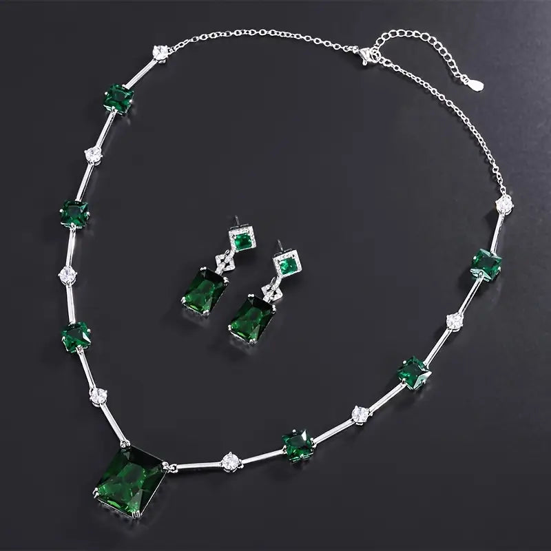 Daphira Verelune Jewelry emerald | White Gold