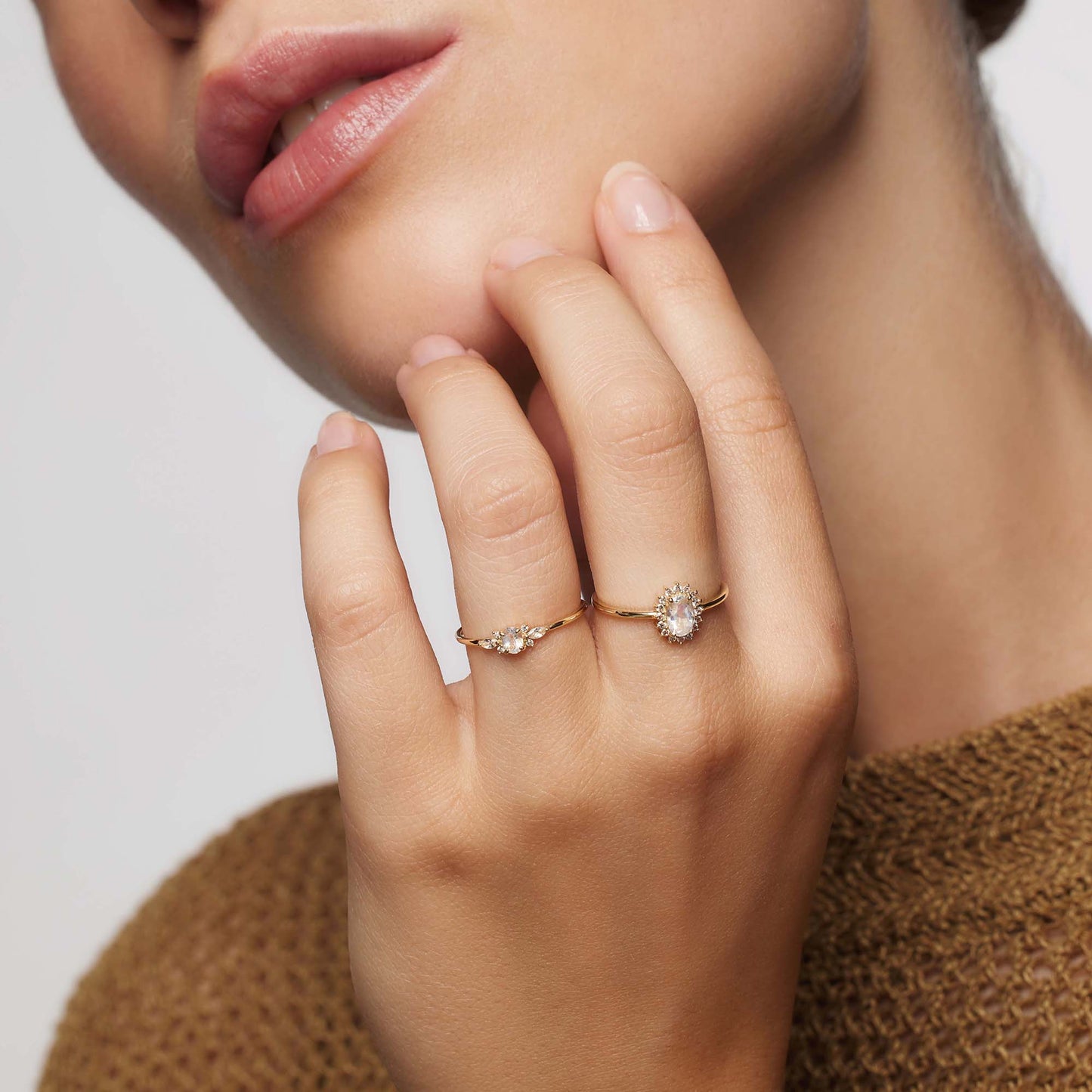 Moonstone Muse Ring | Gold 14k