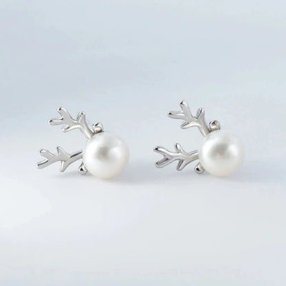 Reindeer Pearl Stud Earrings