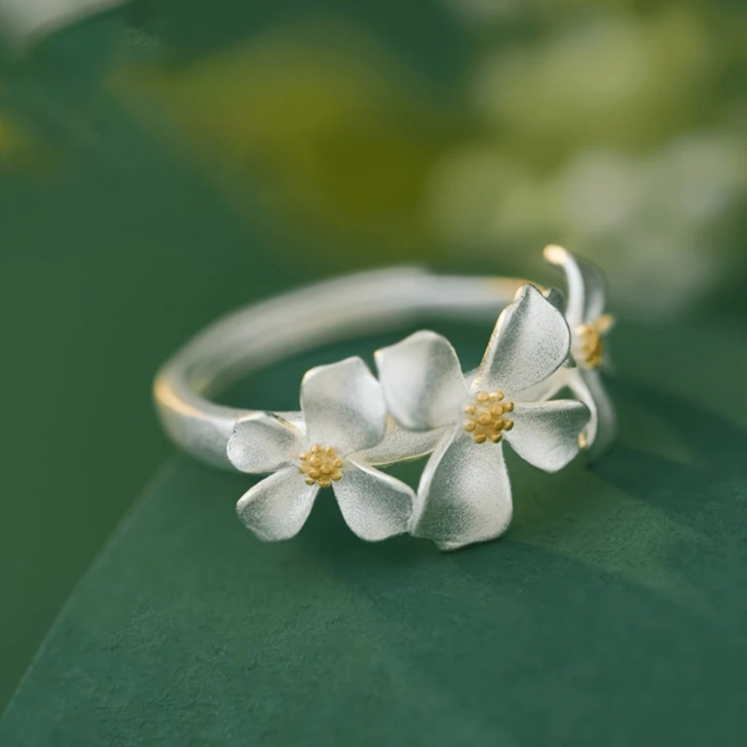 Daisy Silvered Ring