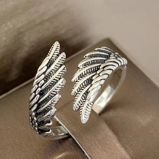 Adjustable Silvered Wing Ring