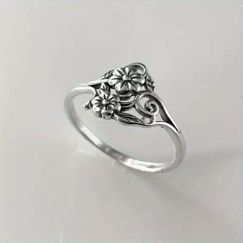 Minimalist Silver Flower Ring