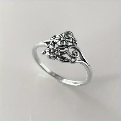 Minimalist Silver Flower Ring