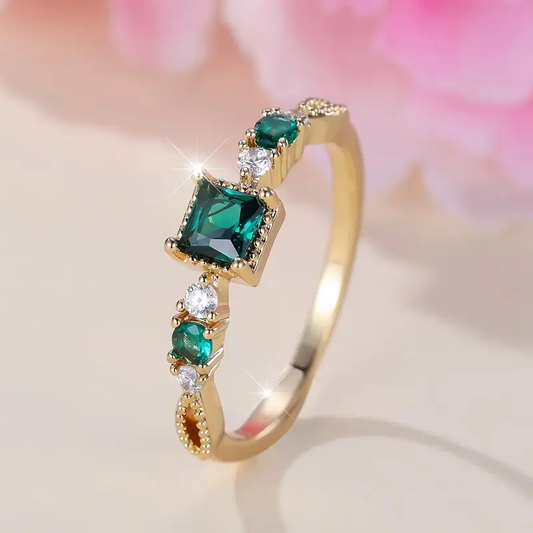 Emerald Bright Gold Ring