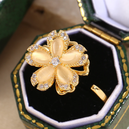 Gold Daisy Bright Ring