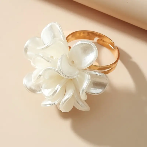 White Irregular Blossom Golden Ring