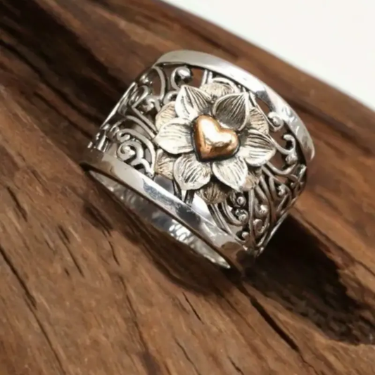 Flower Gold Heart Silver Ring