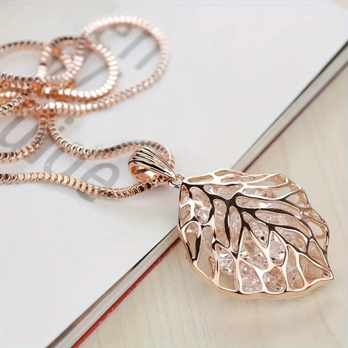 Rose Hollow Leaf Necklace